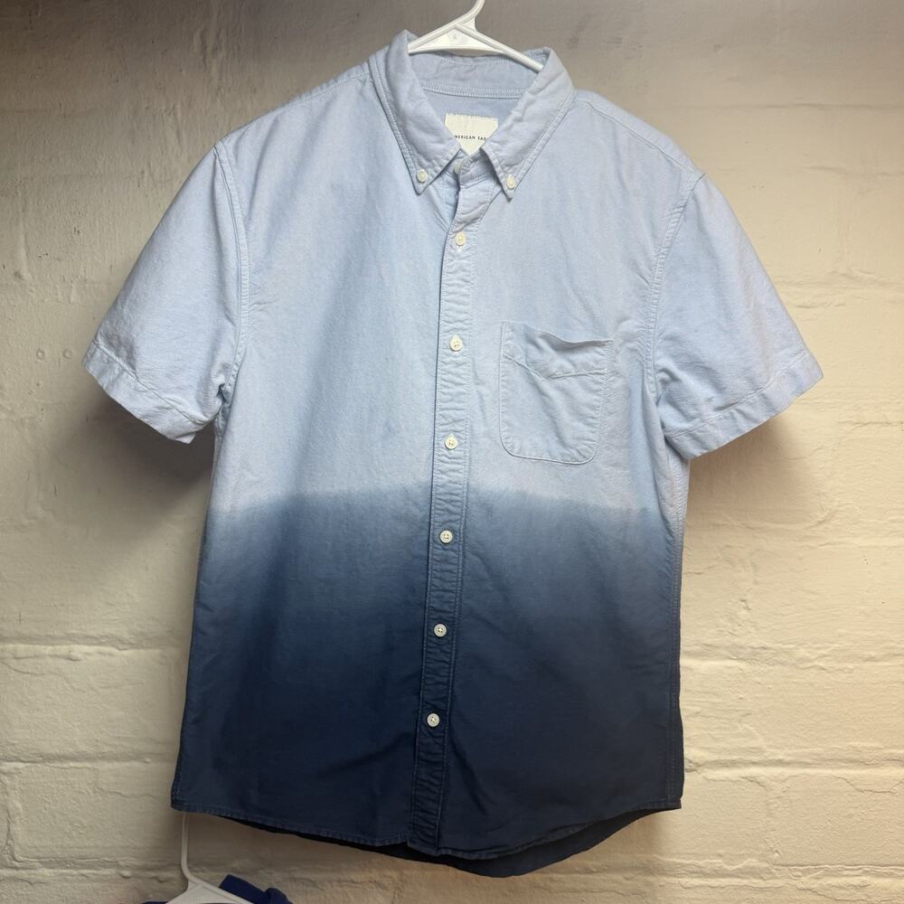 American Eagle Outfitters Blue Ombrè Denim Button down Shirt Size Large RARE